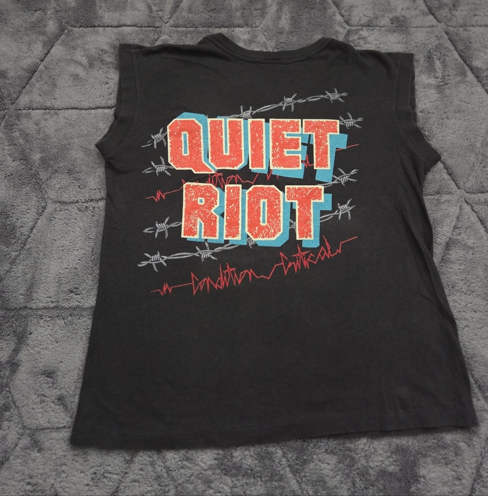 VTG Quiet Riot Condition Critical Muscle Tee Glow In The Dark Single Stitch - Picture 8 of 13